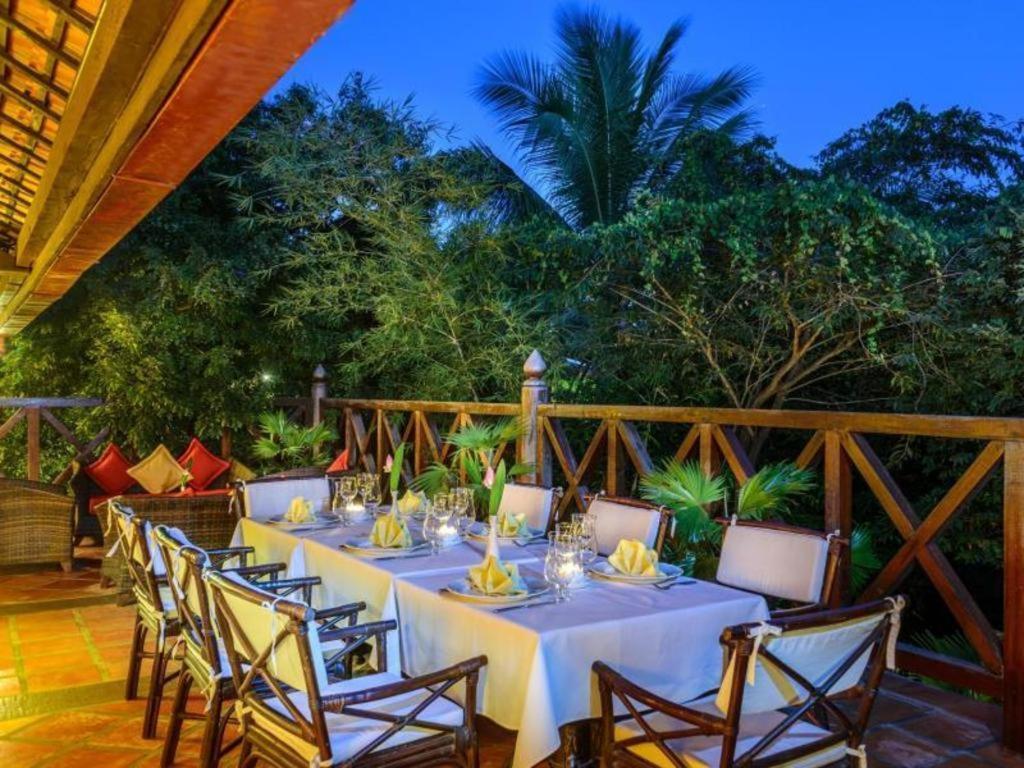 Angkor Village Resort & Spa Siem Reap Exterior photo